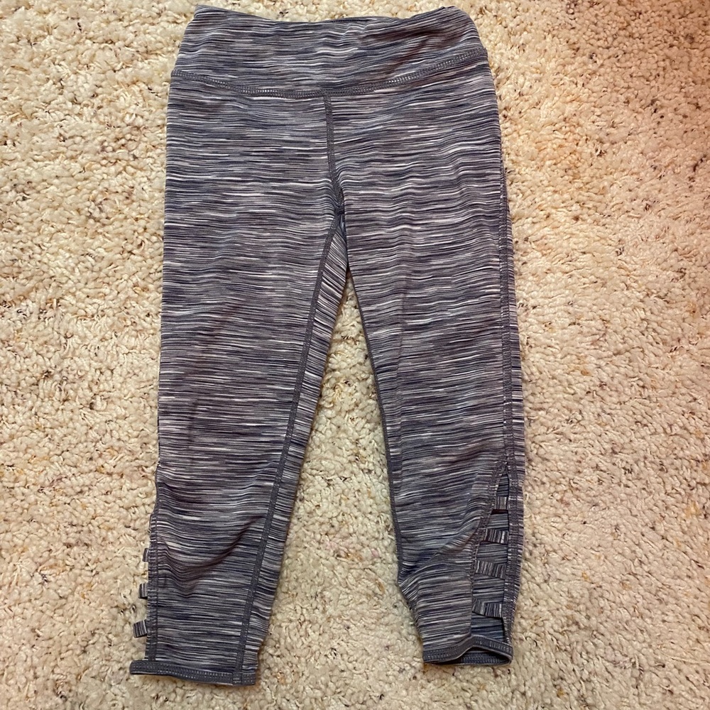 Zella size 5/6 capris